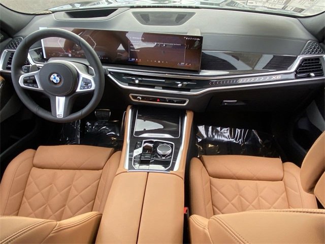 New 2026 BMW X6 xDrive40i w/ Climate Comfort Package image 15