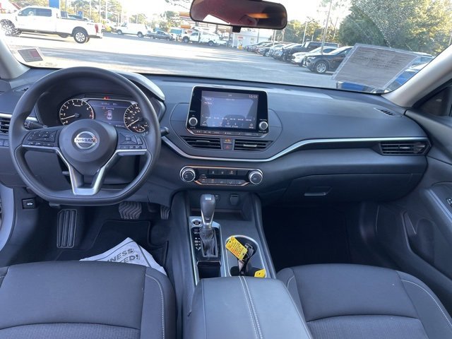 Used 2022 Nissan Altima 2.5 SV image 15