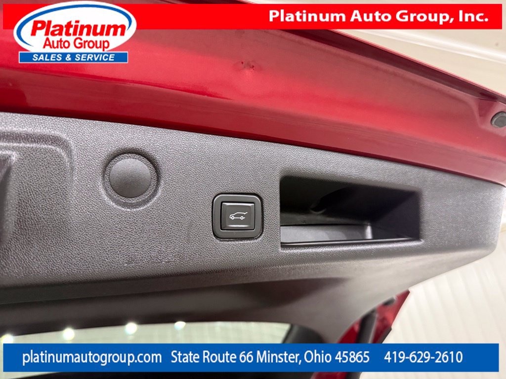 Used 2023 Chevrolet Equinox Premier FWD image 49