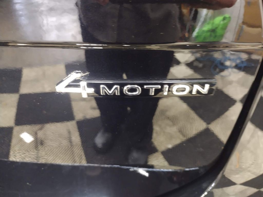 Certified 2024 Volkswagen Tiguan S image 15