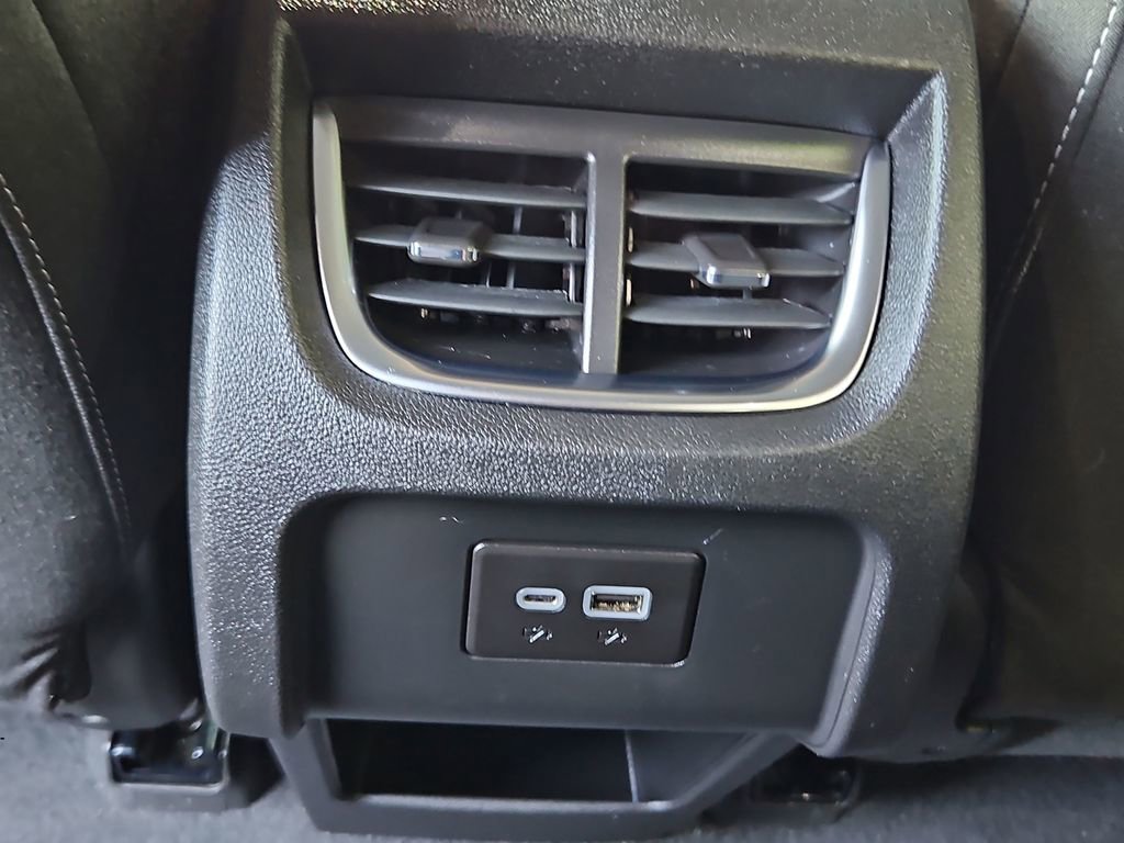 Used 2023 Chevrolet Blazer LT image 28