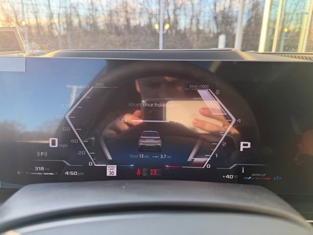 New 2026 BMW X7 M60i w/ Climate Comfort Package image 13