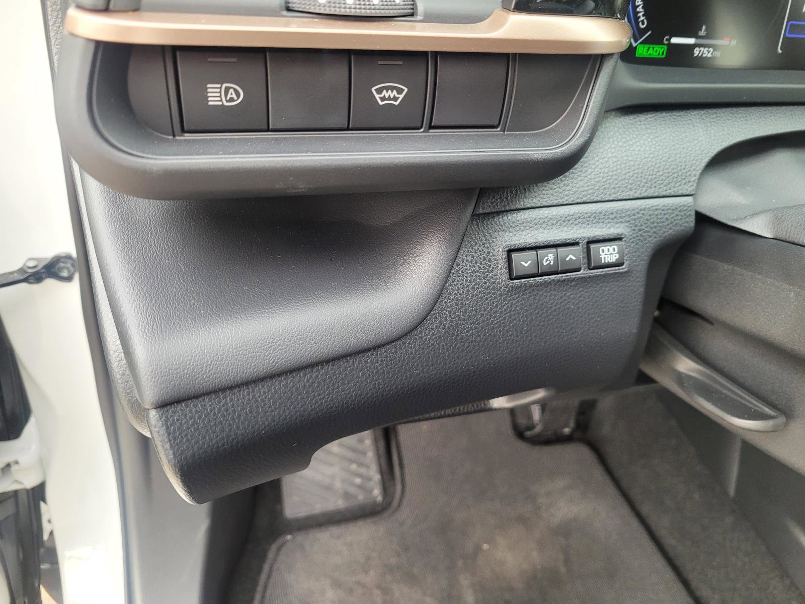 Used 2026 Toyota Crown XLE image 27