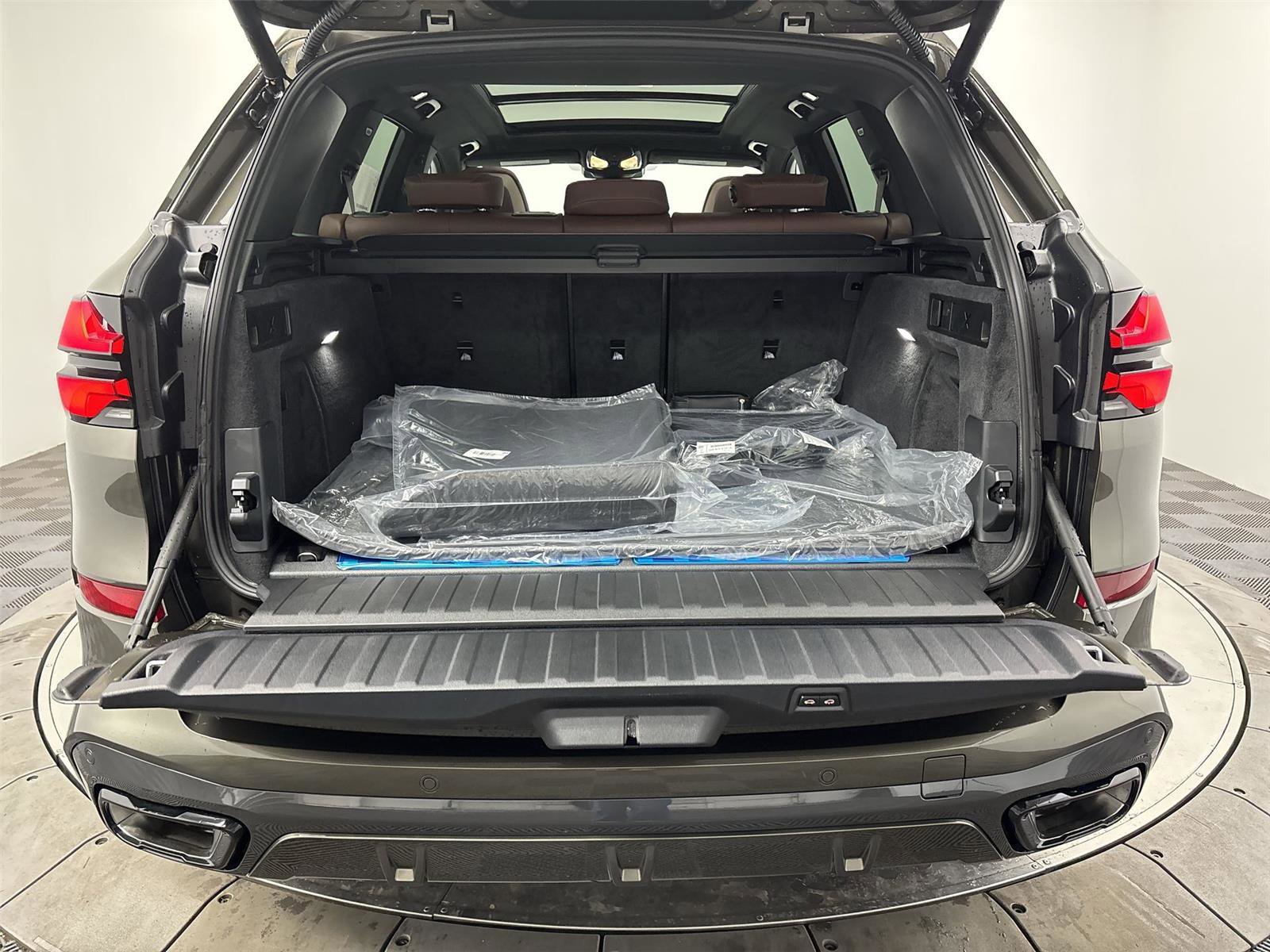 New 2026 BMW X5 xDrive50e image 21