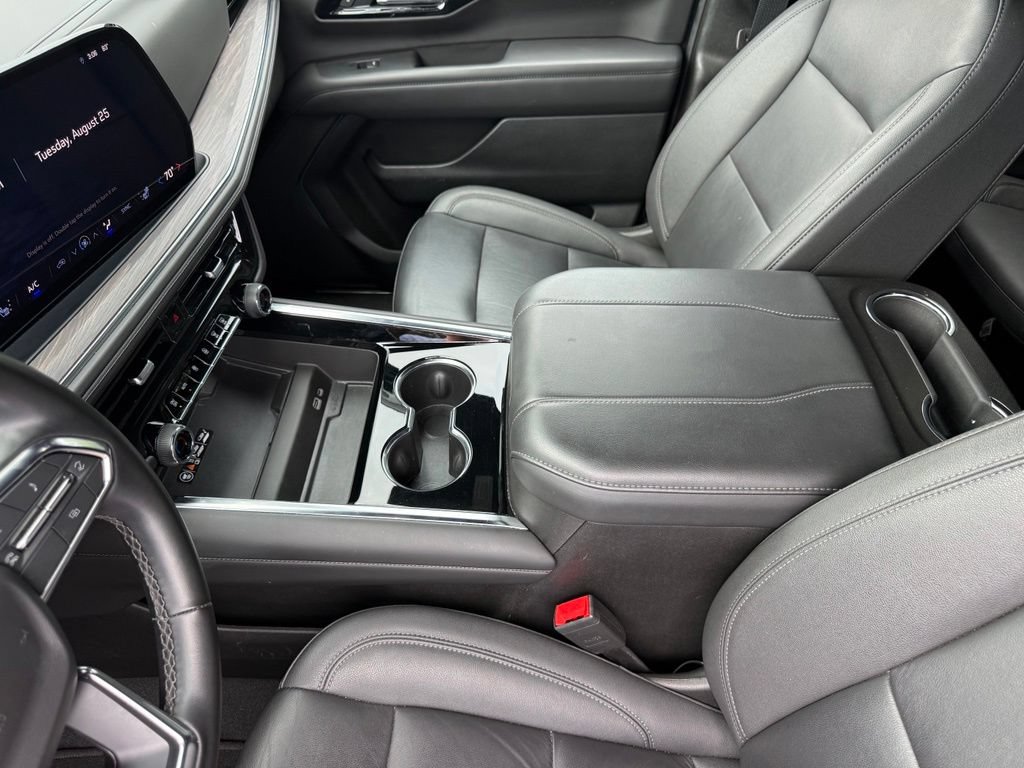 Used 2025 Chevrolet Tahoe Z71 AWD/4WD image 23