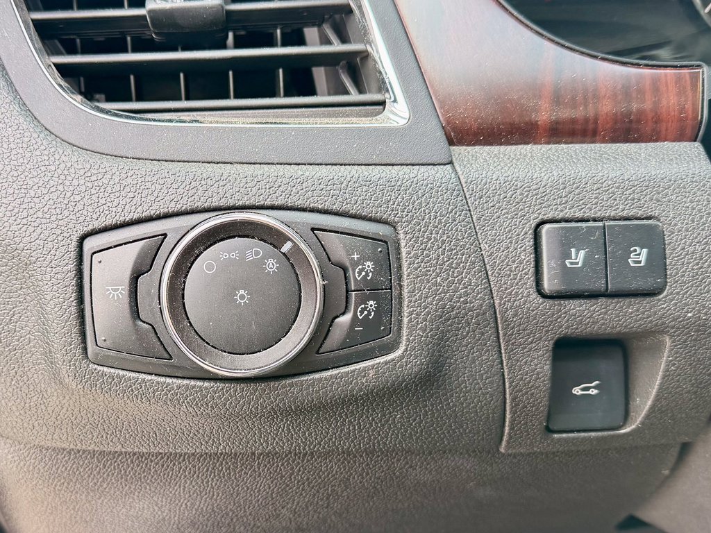 Used 2014 Ford Edge Limited w/ Driver Entry Package image 10