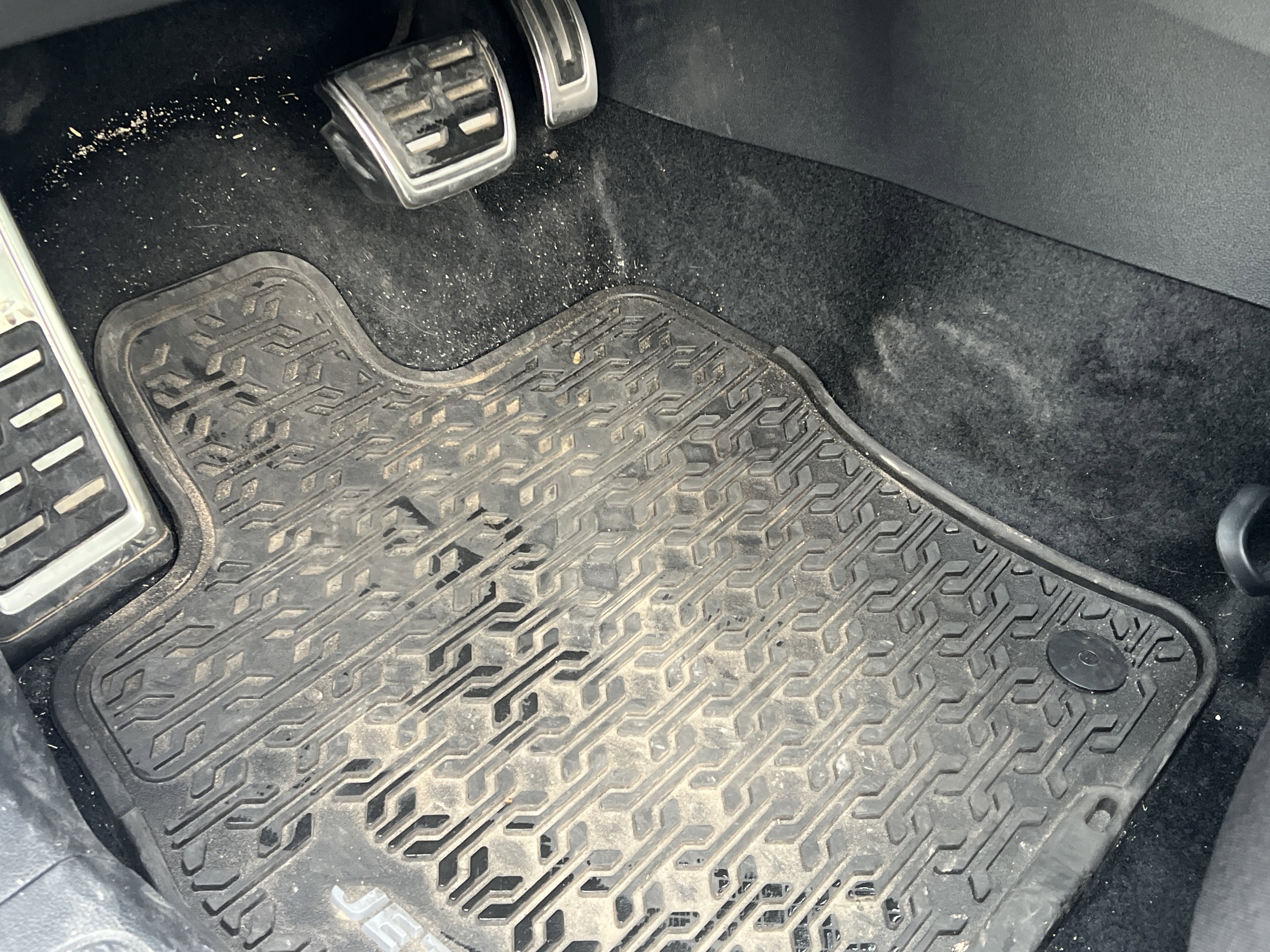 Certified 2025 Volkswagen Jetta Sport image 15