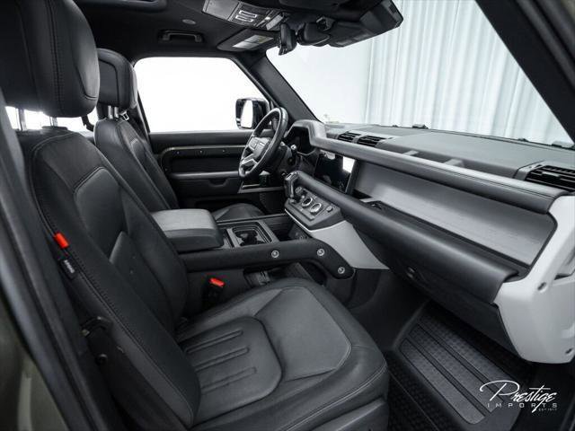 Used 2021 Land Rover Defender 110 X-Dynamic HSE AWD/4WD image 37