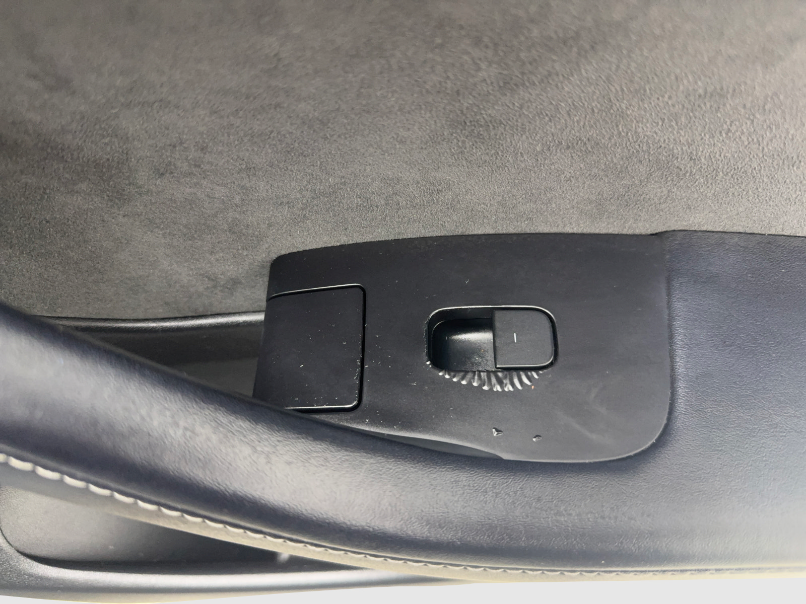 Used 2022 Tesla Model 3 Long Range AWD/4WD image 30