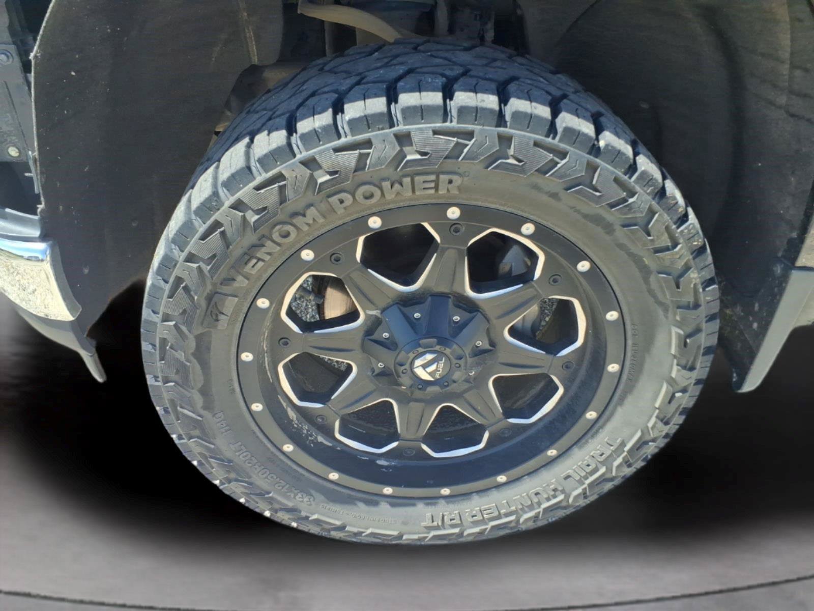 Used 2020 Chevrolet Silverado 1500 LT w/ Texas Edition AWD/4WD image 9