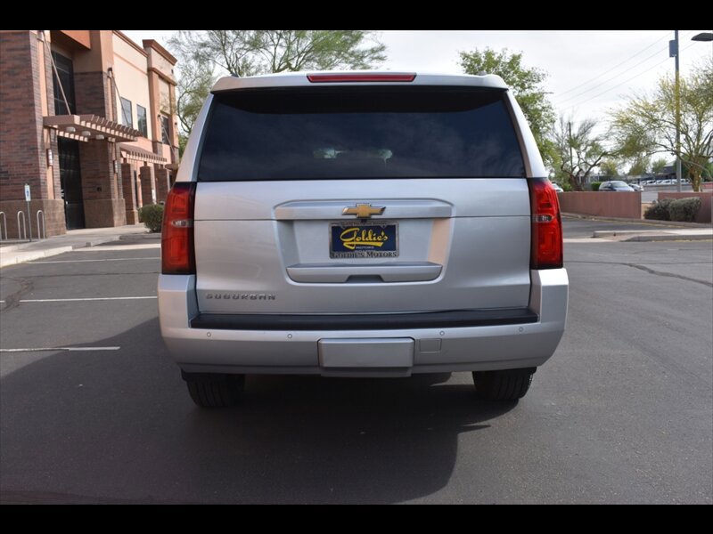 Used 2016 Chevrolet Suburban LT w/ Luxury Package RWD image 9