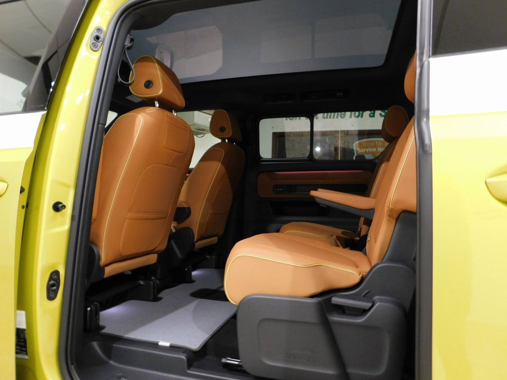 Used 2025 Volkswagen ID. Buzz 1st Edition image 72