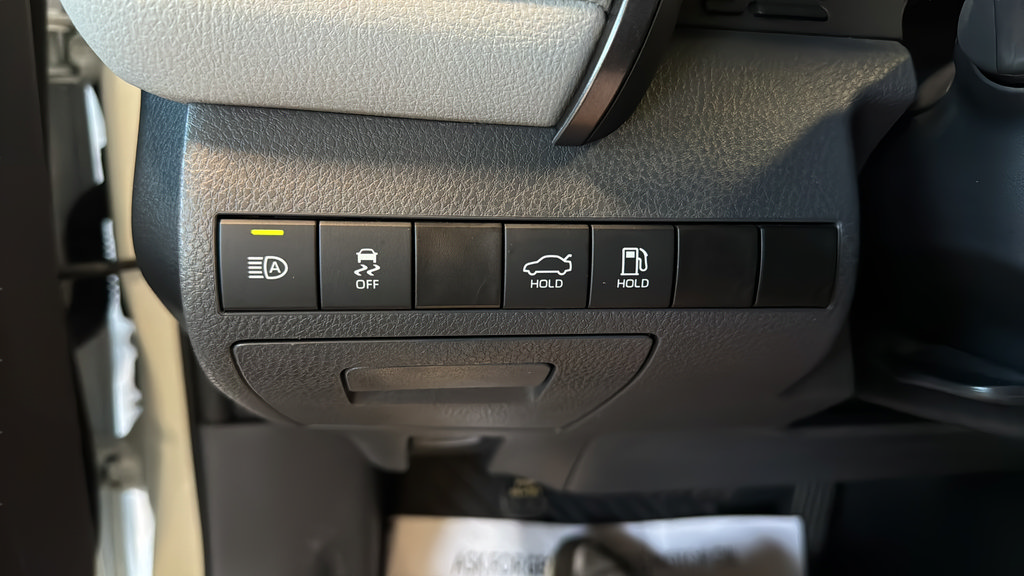 Used 2024 Toyota Camry LE FWD image 27