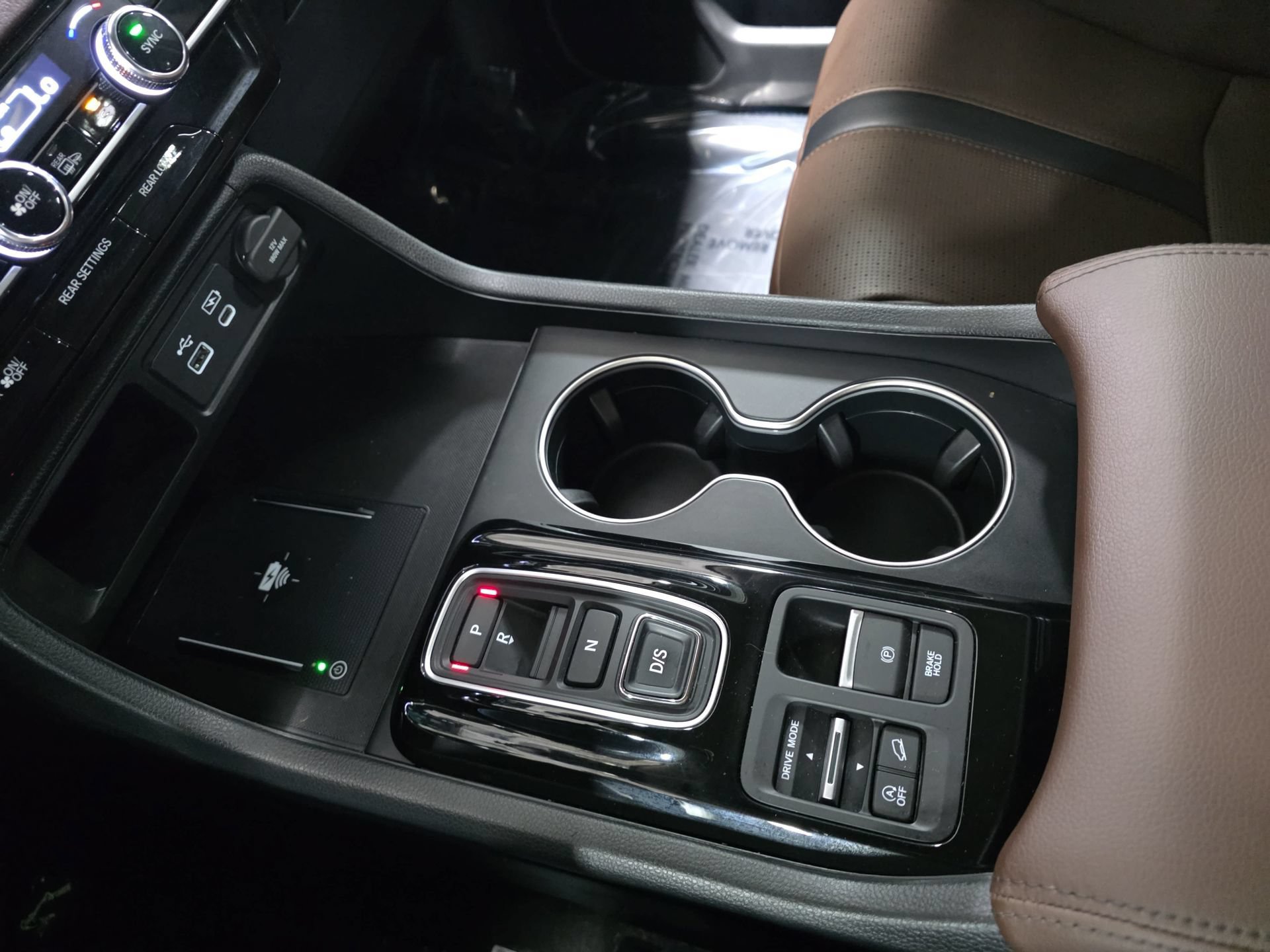 Used 2024 Honda Pilot Elite image 25