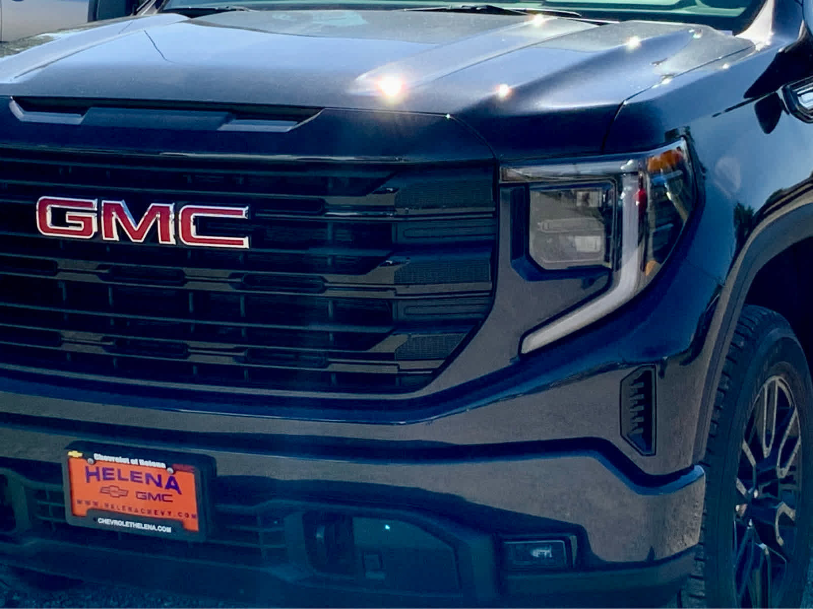 New 2026 GMC Sierra 1500 Elevation image 17