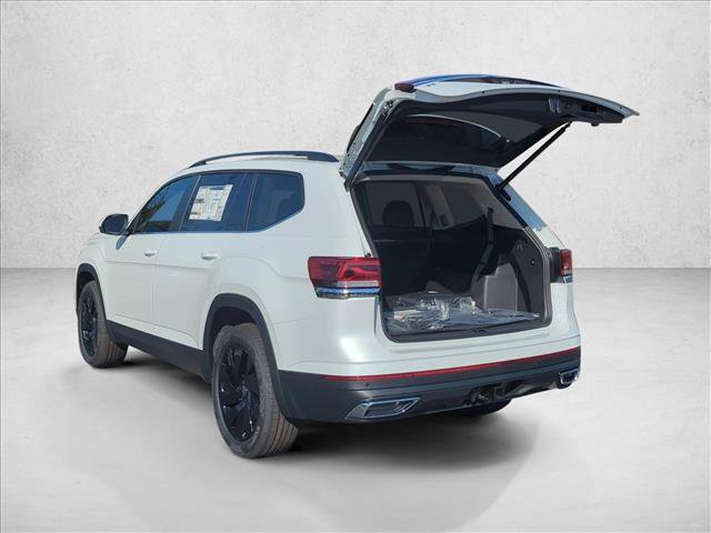 New 2026 Volkswagen Atlas SE FWD image 3