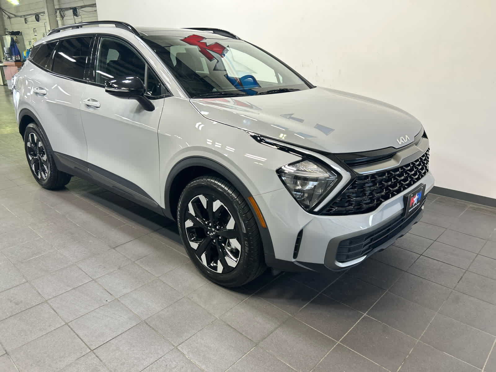 Used 2023 Kia Sportage X-Line w/ X-Line Premium Package AWD/4WD image 2