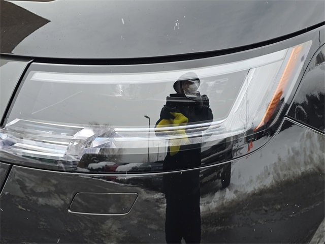 Used 2025 Land Rover Range Rover SE image 30