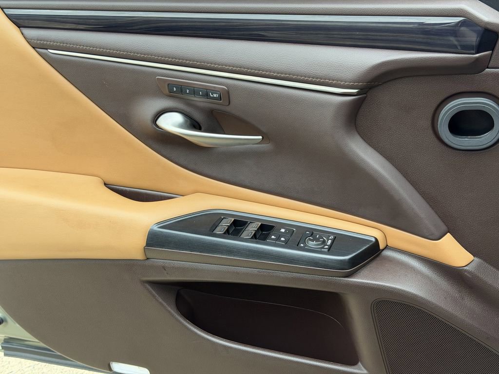 Used 2021 Lexus ES 350 w/ Premium Package FWD image 24