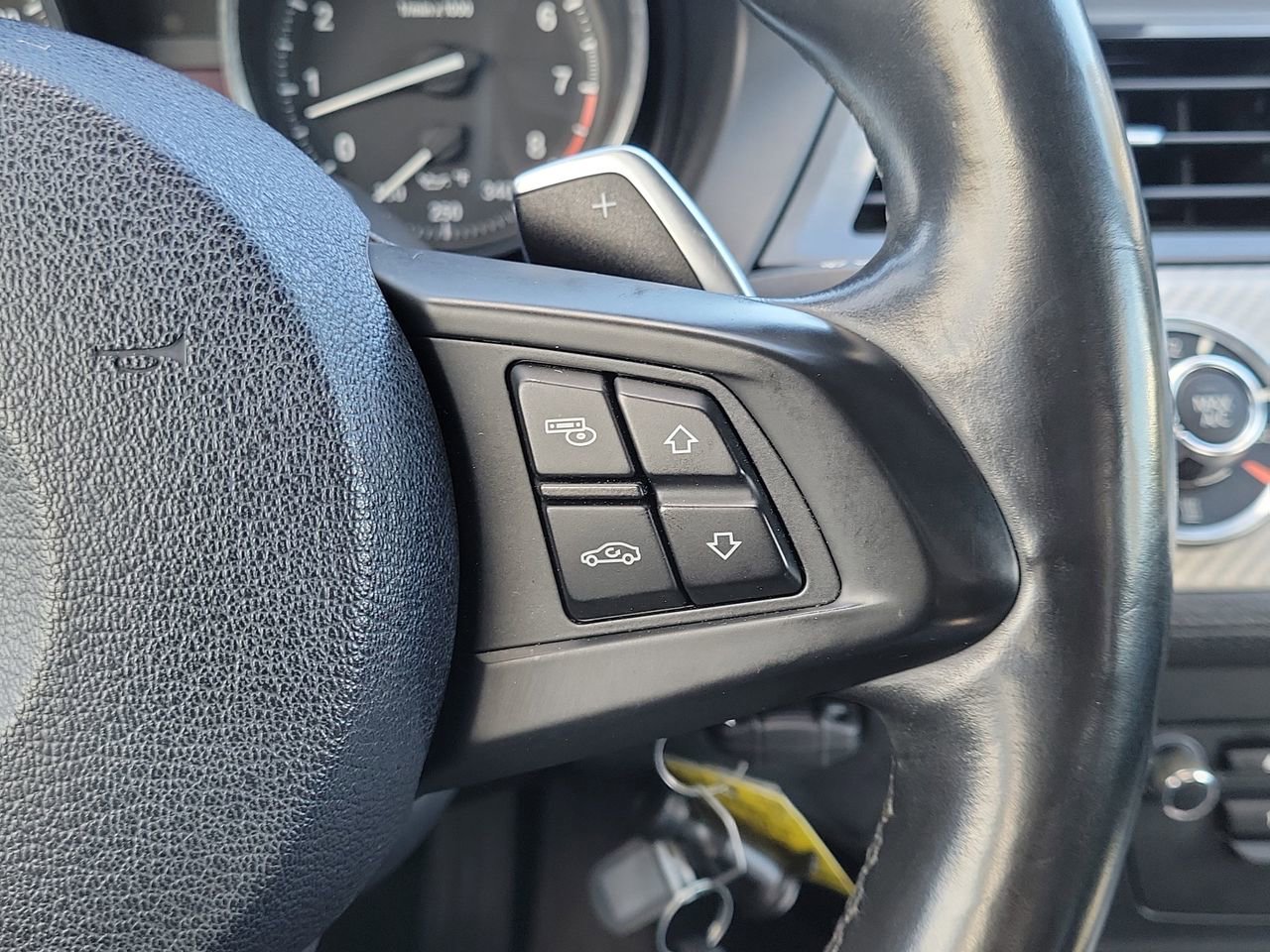 Used 2014 BMW Z4 sDrive35i image 16