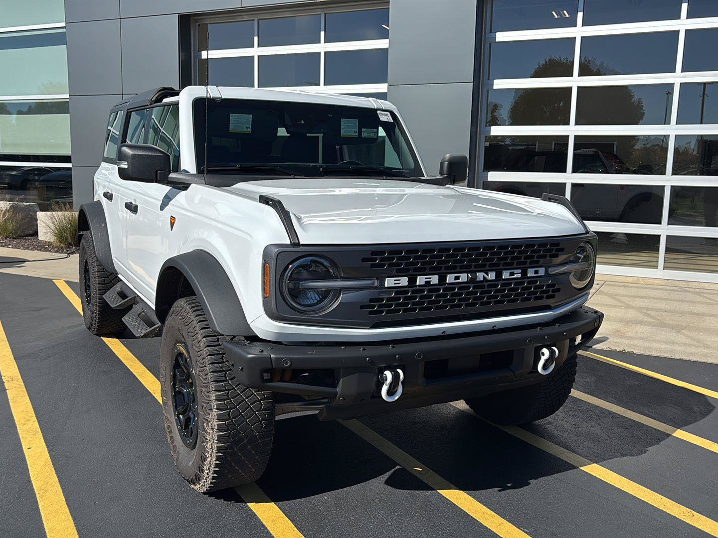 Used 2024 Ford Bronco Badlands AWD/4WD image 4