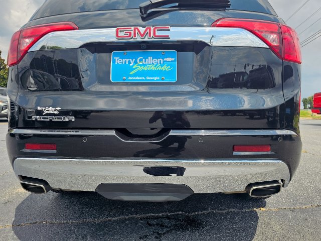 Used 2019 GMC Acadia Denali w/ Technology Package FWD image 10
