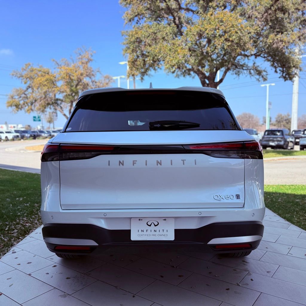 Certified 2026 INFINITI QX60 Luxe w/ Family Package image 7