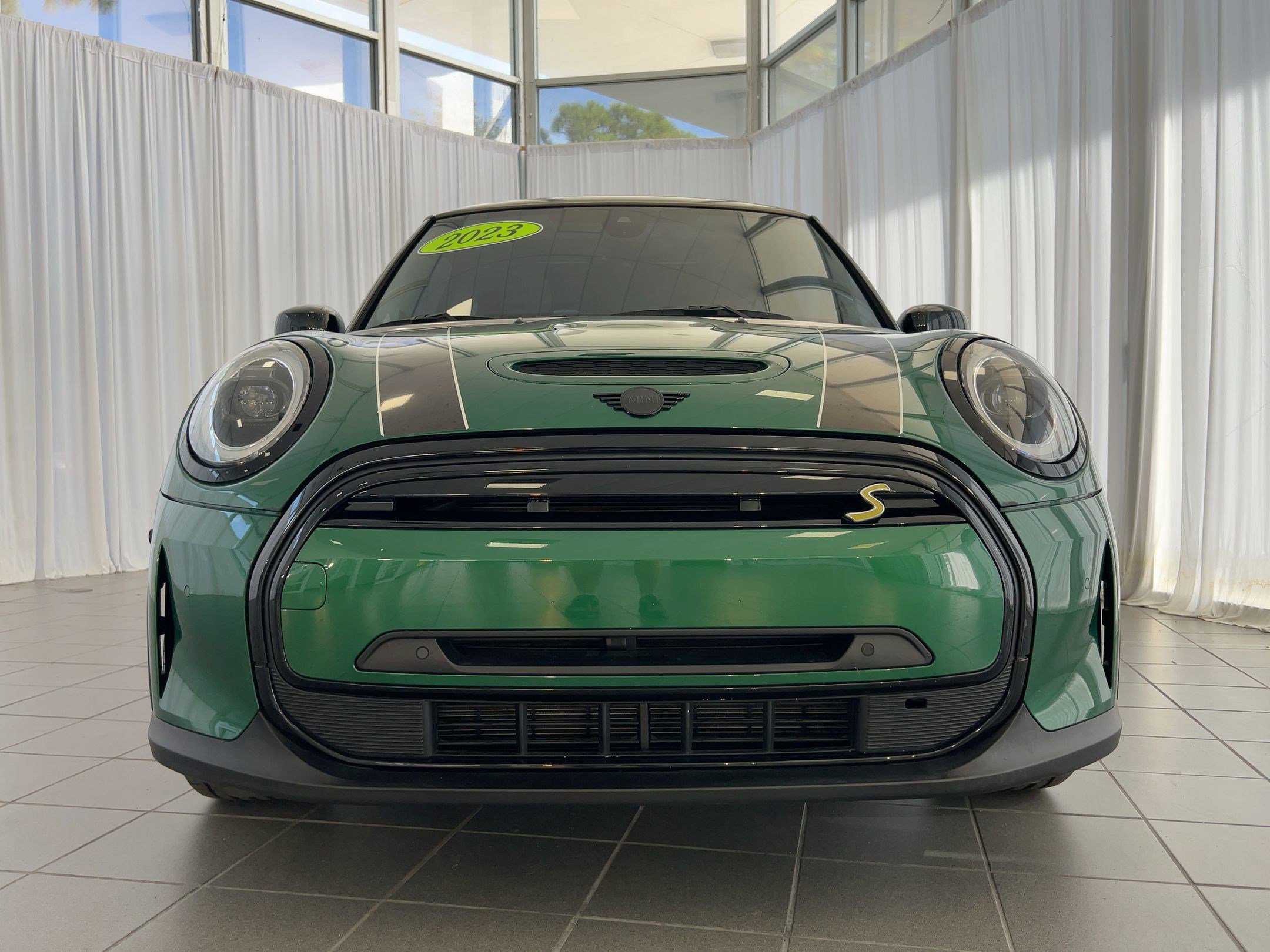Certified 2023 MINI Cooper SE image 6