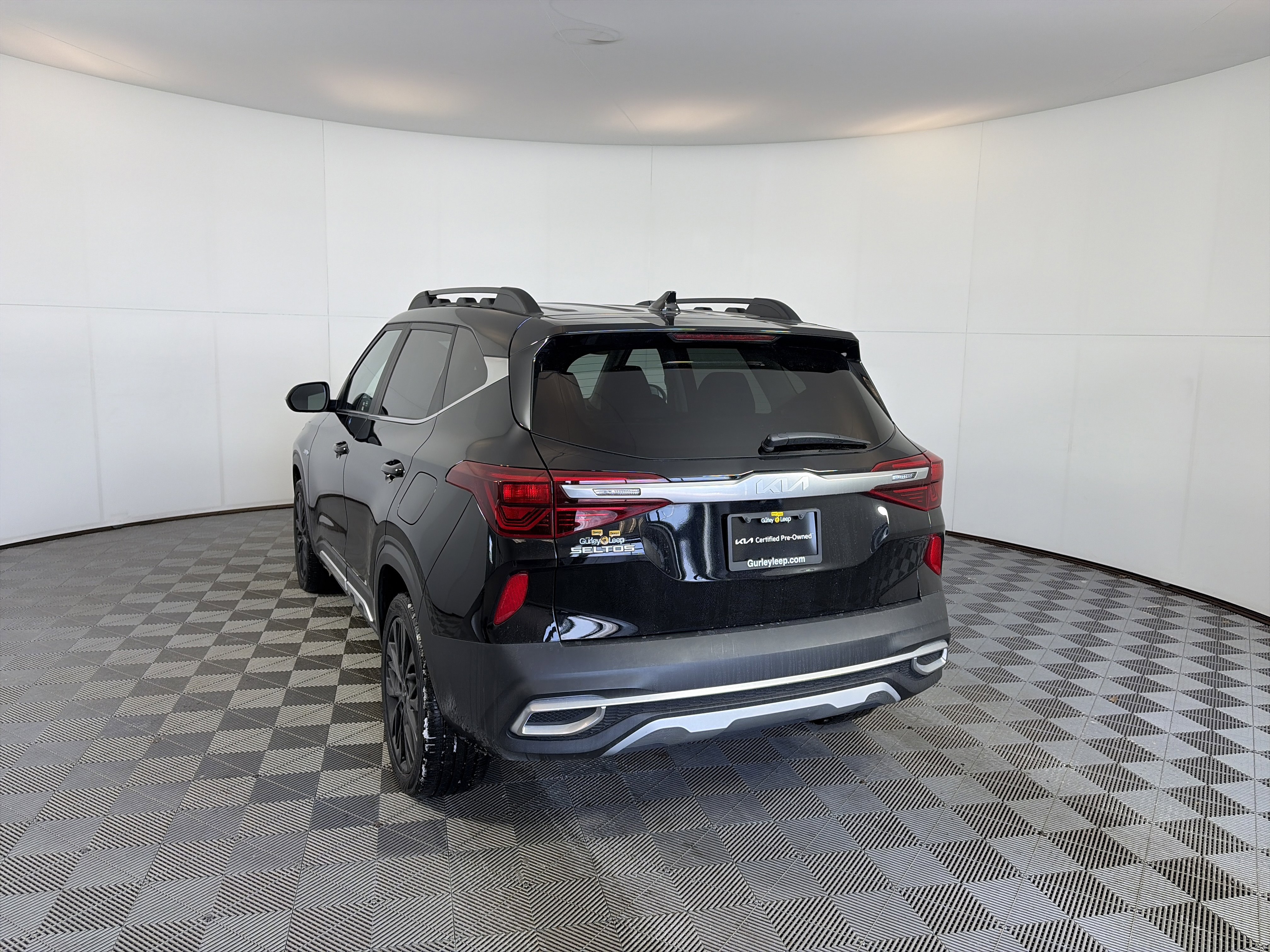 Certified 2023 Kia Seltos Nightfall Edition image 8