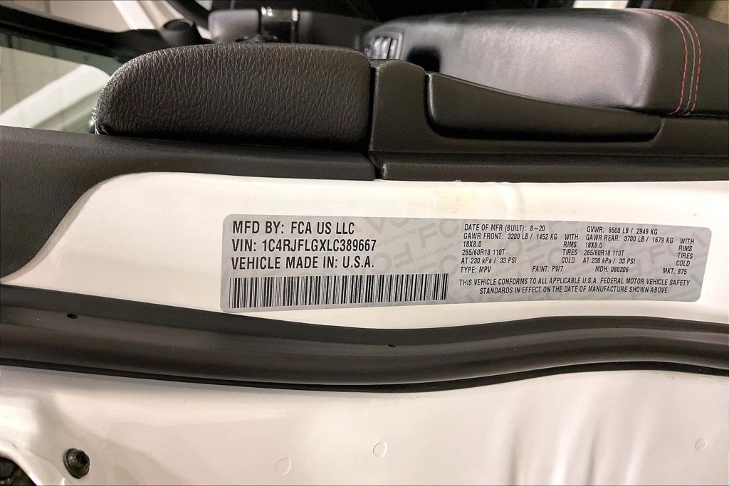 Used 2020 Jeep Grand Cherokee Trailhawk AWD/4WD image 20