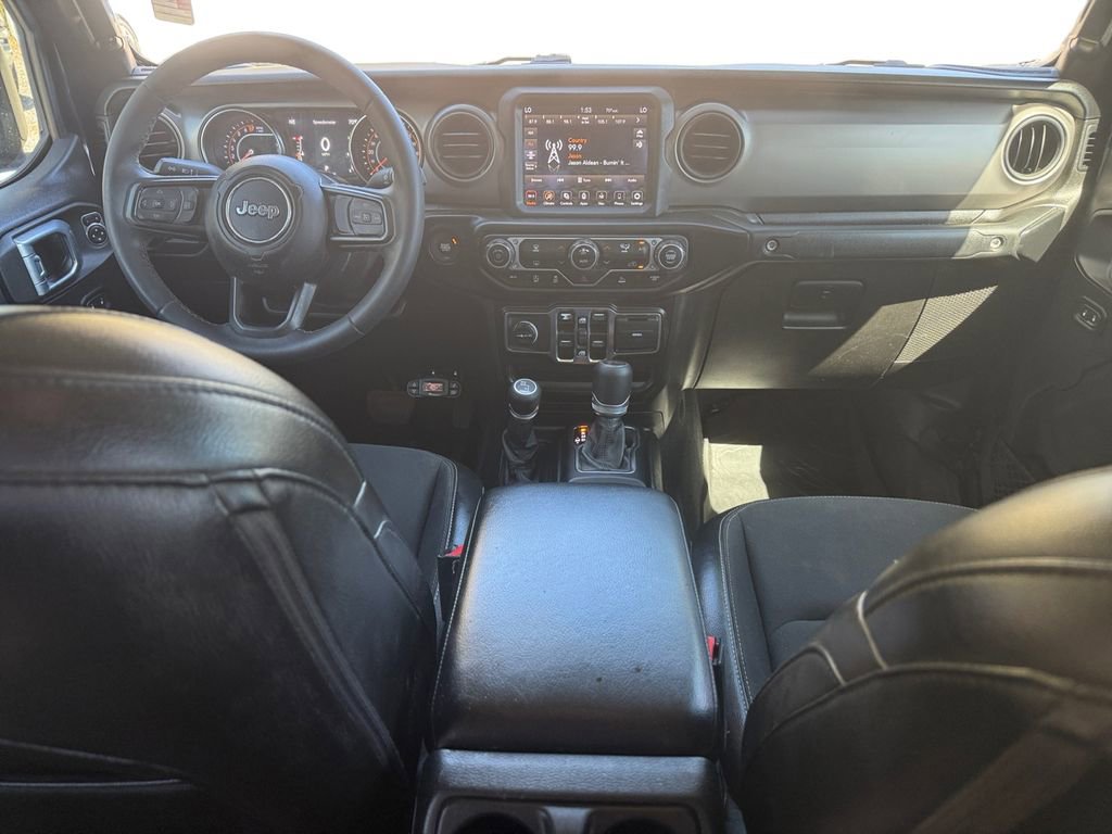 Used 2021 Jeep Gladiator Sport image 10
