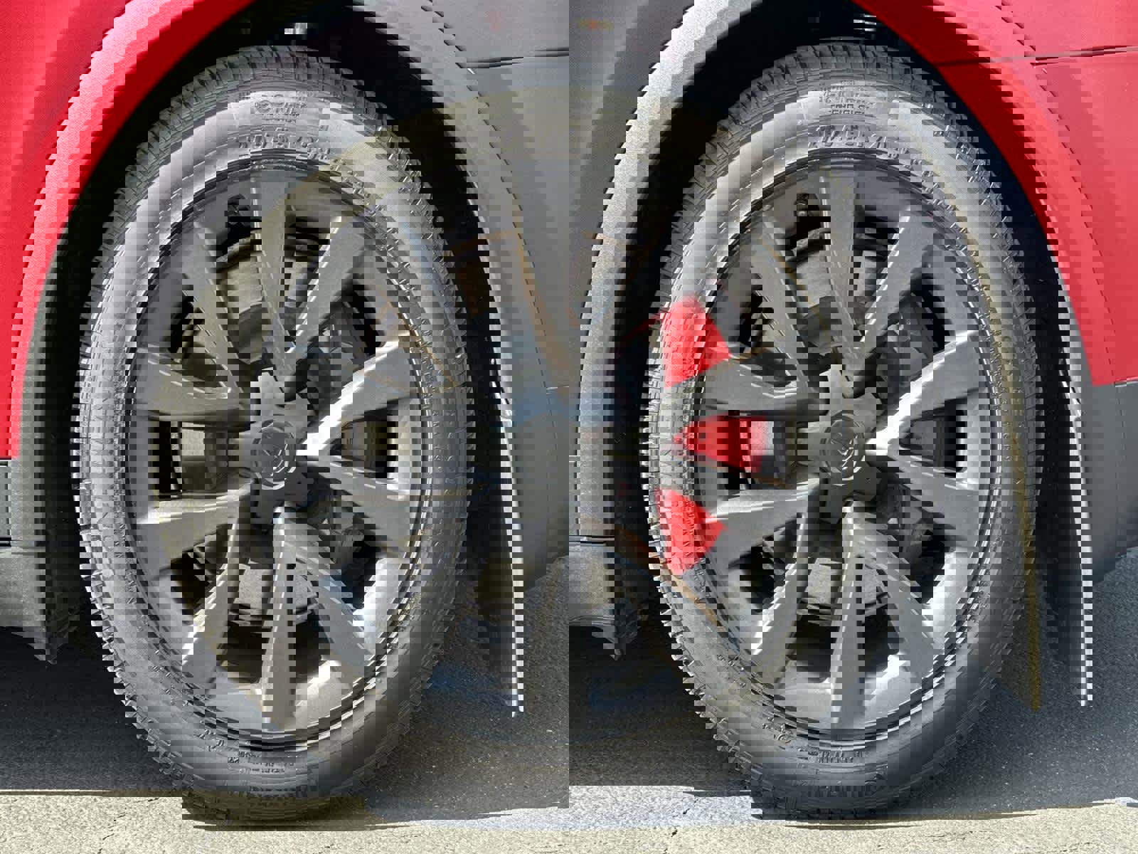 Used 2023 Tesla Model X Plaid image 8