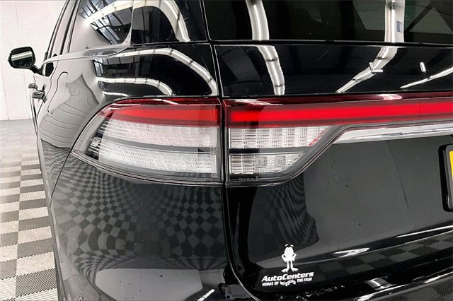 Used 2024 Lincoln Aviator Reserve image 32