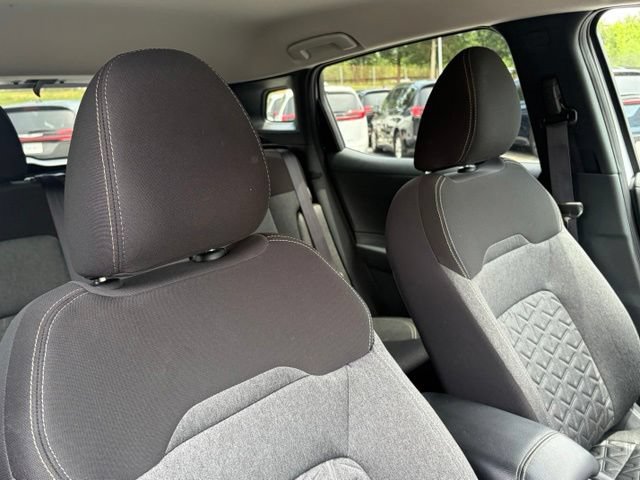 Certified 2025 Nissan Kicks SV AWD/4WD image 27