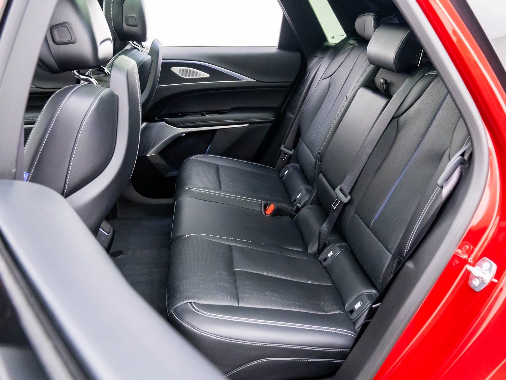 New 2026 Cadillac Lyriq V w/ LPO, Floor Liner Package image 24