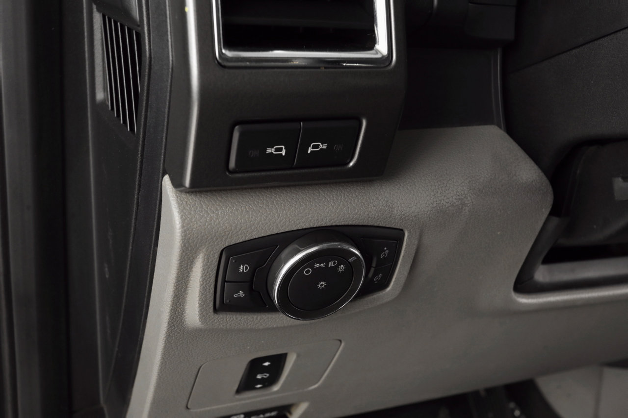 Used 2018 Ford F250 XLT w/ XLT Premium Package image 27