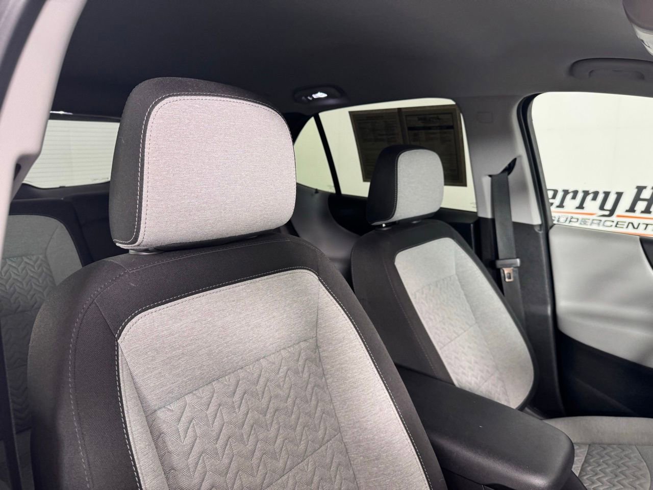 Used 2023 Chevrolet Equinox LT image 31