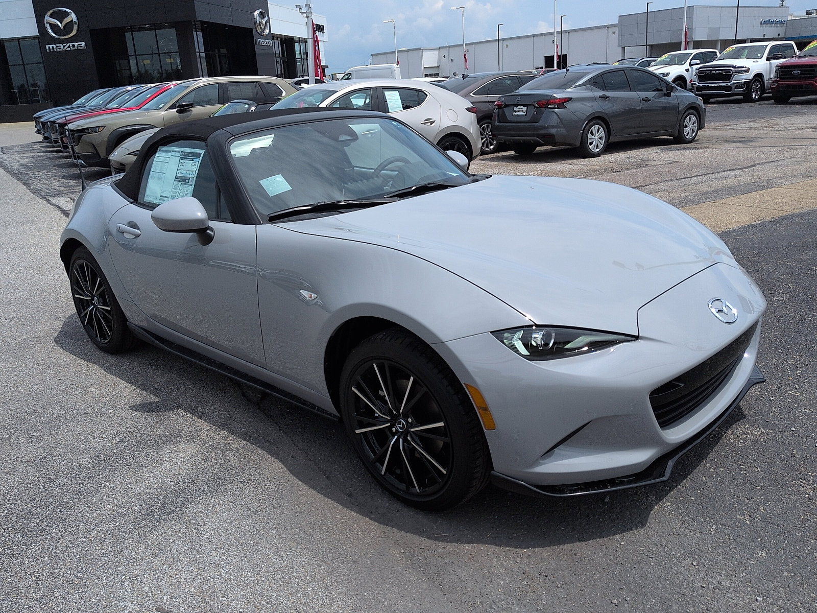New 2026 MAZDA MX-5 Miata Grand Touring w/ Appearance Package RWD image 1