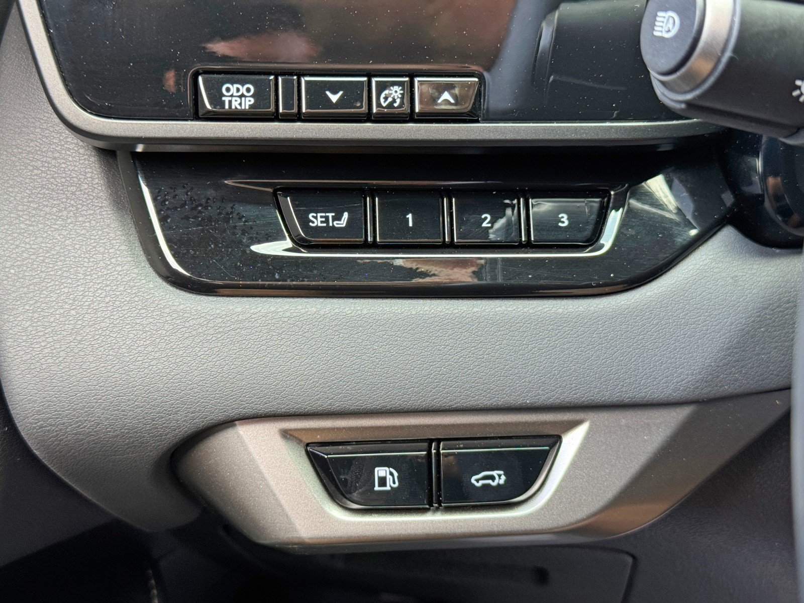 Used 2024 Lexus RX 350 Premium Plus w/ Convenience Package FWD image 18