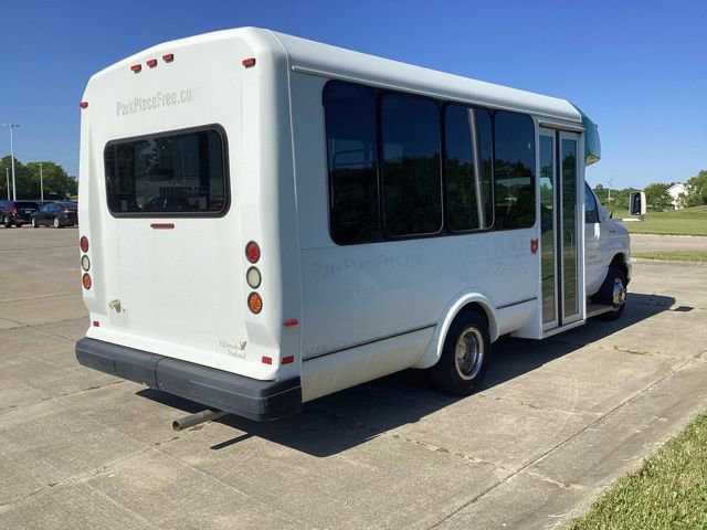 Used 2016 Ford E-450 and Econoline 450 Super Duty w/ Shuttle Bus Prep Package RWD image 6