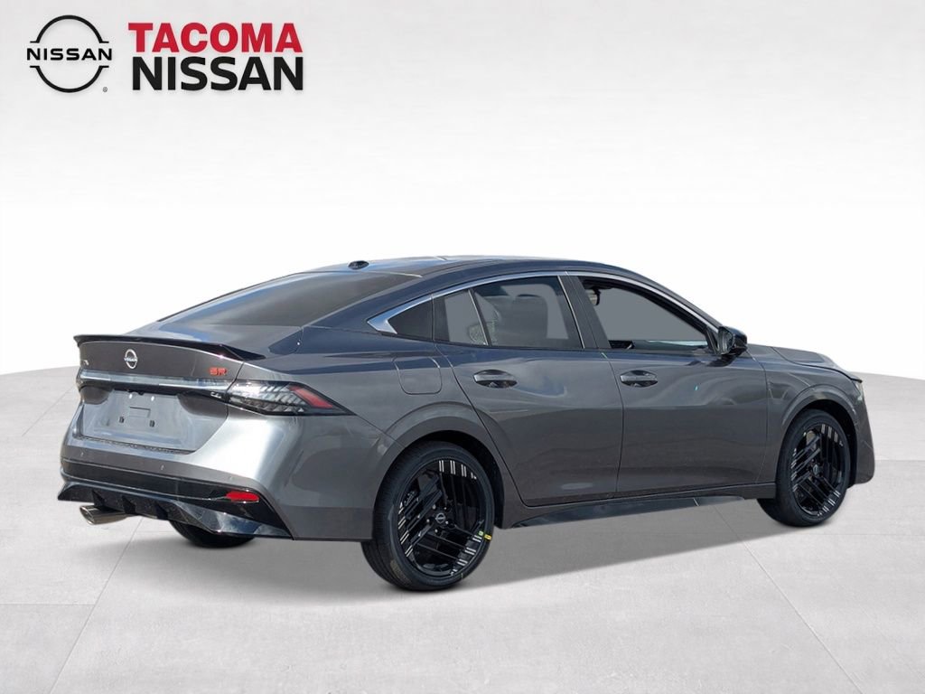New 2026 Nissan Sentra SR w/ SR Premium Package FWD image 5