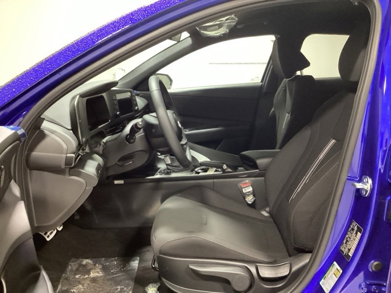 New 2026 Hyundai Elantra Sport w/ Cargo Package image 17