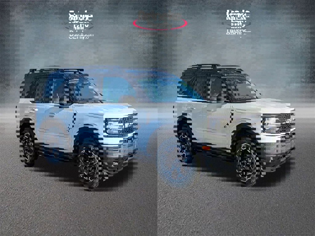 New 2025 Ford Bronco Sport Outer Banks image 3