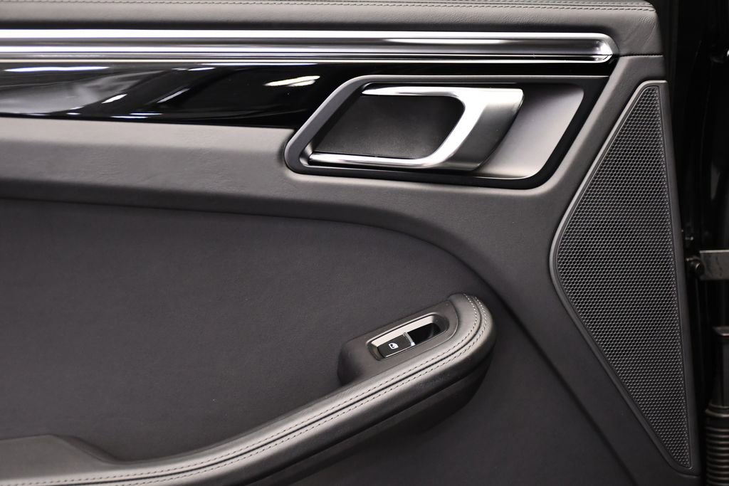 Used 2024 Porsche Macan S image 44