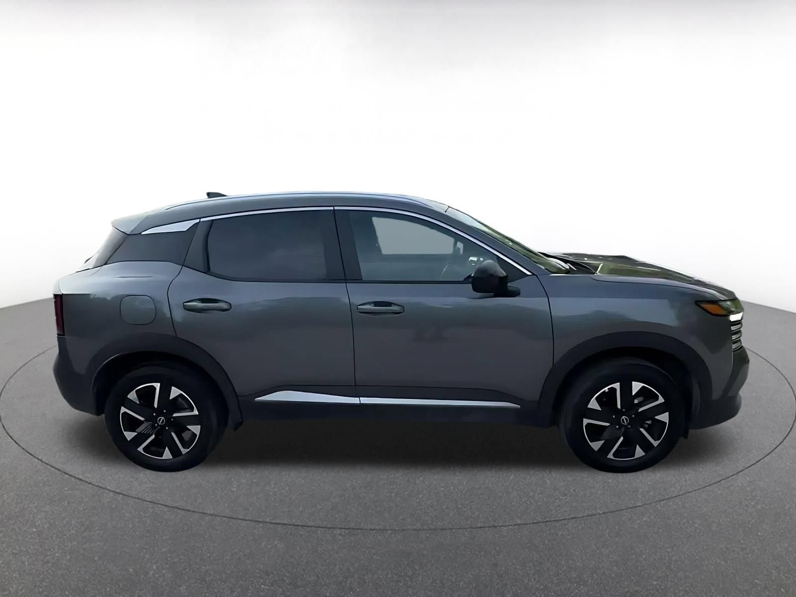 Used 2026 Nissan Kicks SV w/ Cold Weather Package AWD/4WD image 16