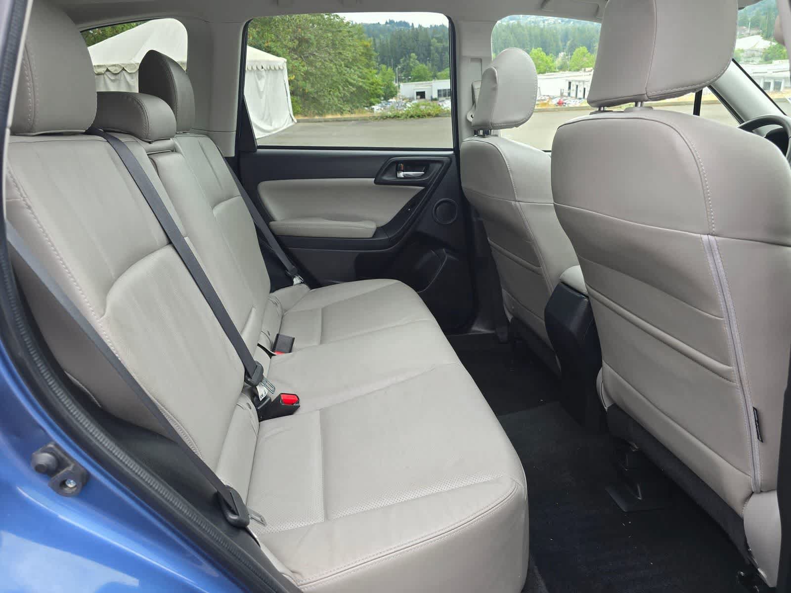 Used 2015 Subaru Forester 2.5i Touring AWD/4WD image 24