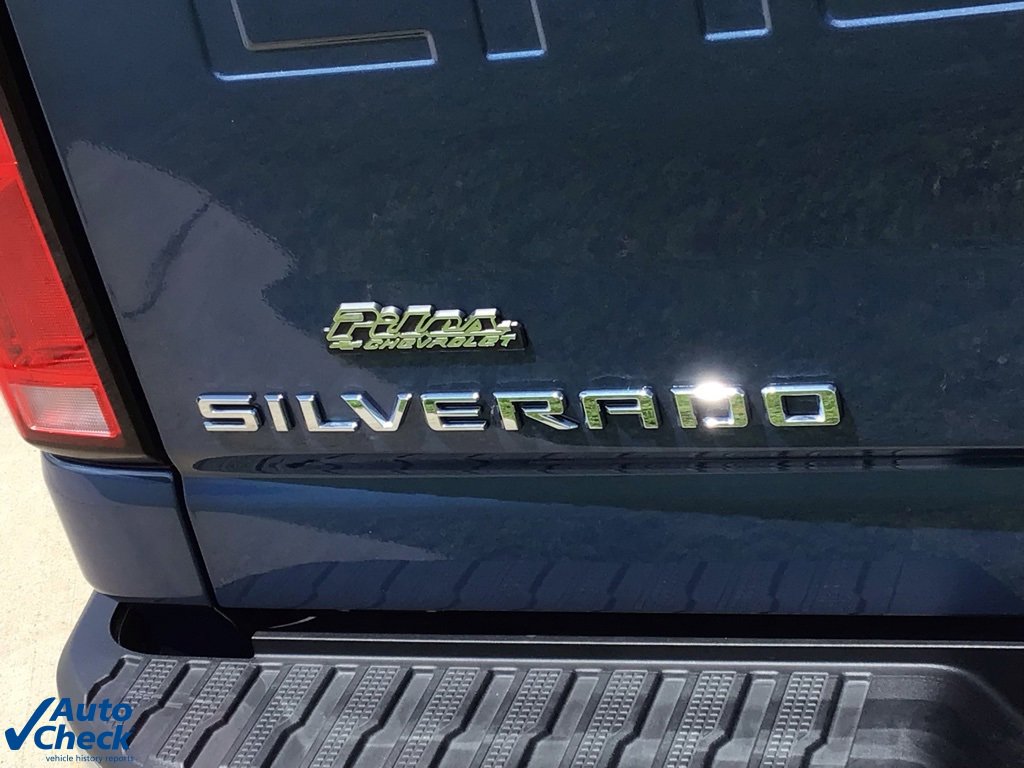 Used 2025 Chevrolet Silverado 2500 LTZ w/ LTZ Convenience Package image 40