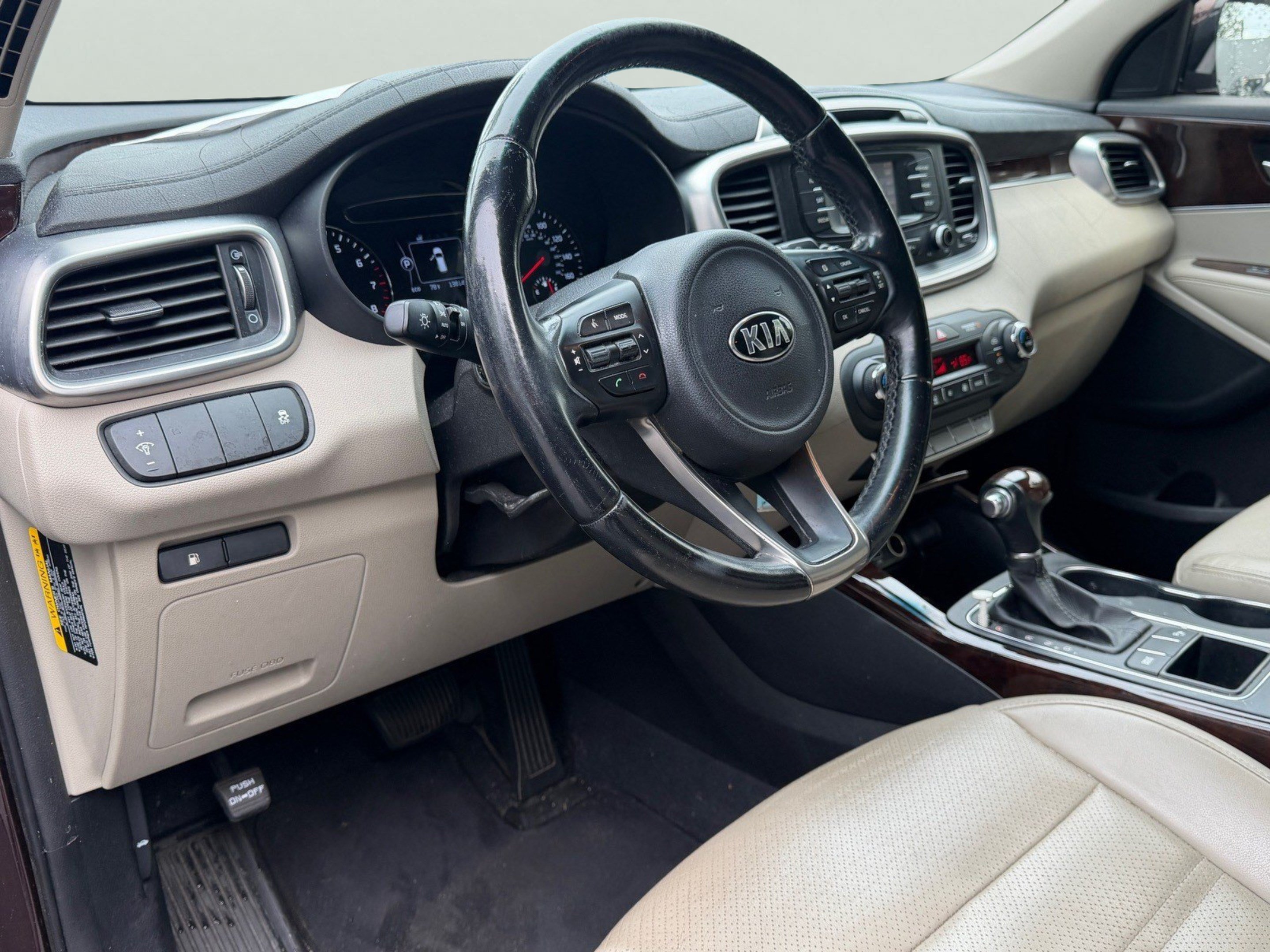 Used 2016 Kia Sorento EX FWD image 13