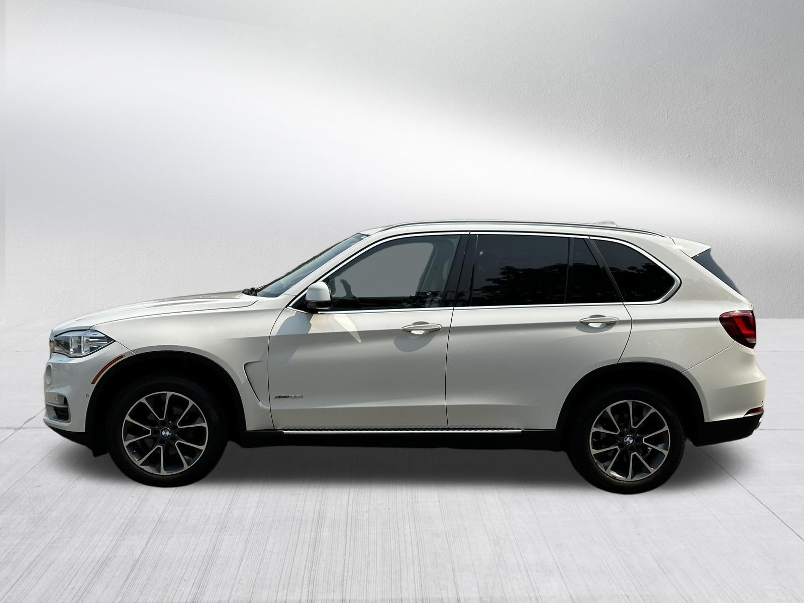 Used 2015 BMW X5 xDrive35i AWD/4WD image 4