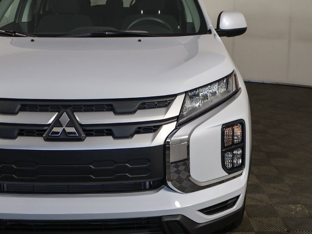 New 2025 Mitsubishi Outlander Sport ES image 9